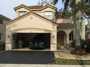 1724 Aspen Ln, Weston, FL 33327