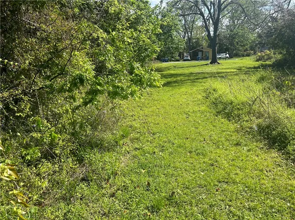 2424 Albany St, Brunswick, GA 31520