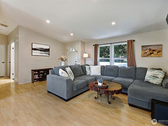 4th image of 7777 Hellman Road
