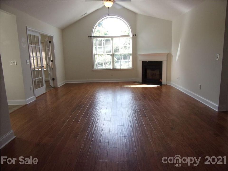 Hamburg Crossing 96 Mountain Meadow Cir Weaverville NC Zillow