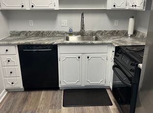 1935 Gardiner Ln APT E75, Louisville, KY 40205