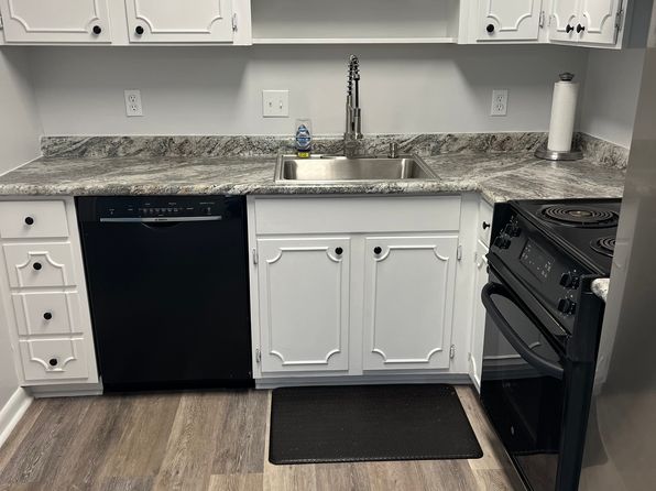 1935 Gardiner Ln APT E75