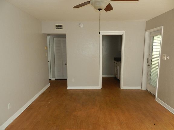 5th image of 450 14th Ave N APT 2