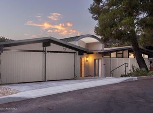 3200 Buckingham Rd, Glendale, CA 91206