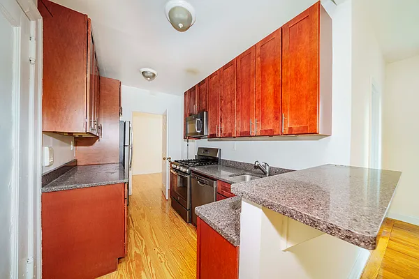 Rented by Douglas Elliman | media 16