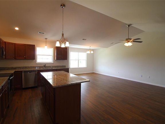 4th image of 3435 Ozzie Dr