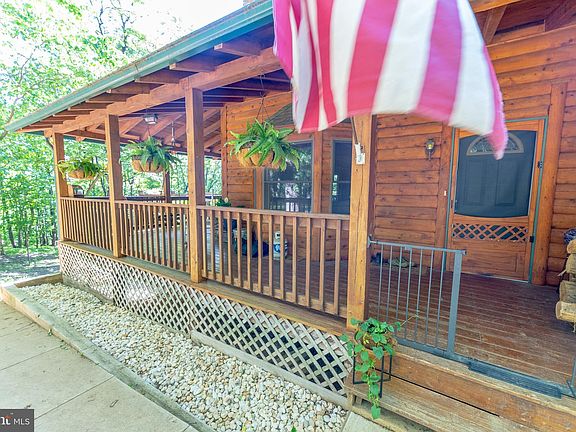 4th image of 3331 Hawks Hill Ln