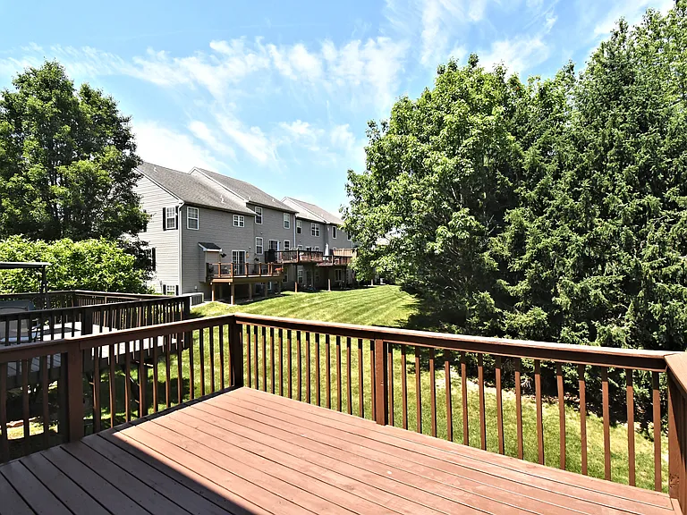 18 Norsham Way #1 — Photo 44