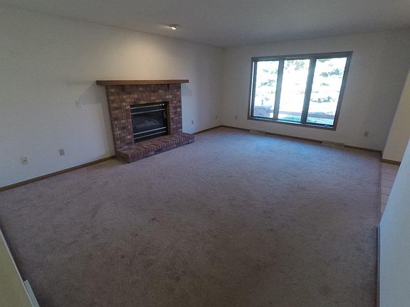 3rd image of 1209 W Wausau Ave