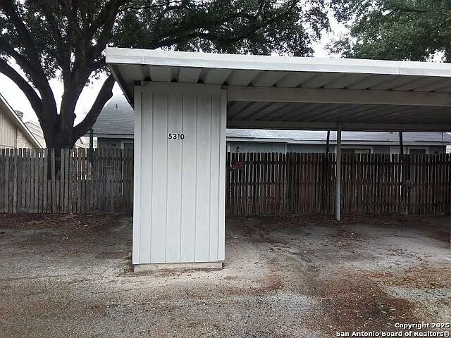 5310 Gawain Dr — Photo 23