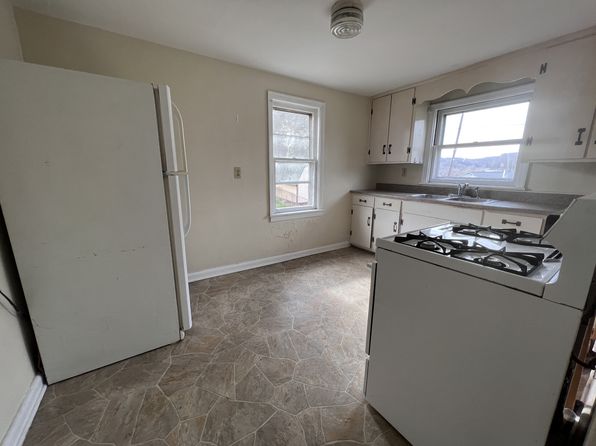 101 Lough Street - 4, 101 Lough St, Morgantown, WV 26501