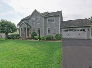 202 Springdale Way, Schenectady, NY 12306
