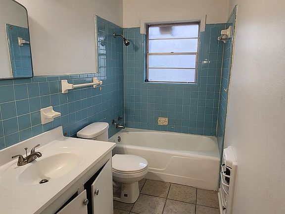 5th image of 2430 Highland Ave