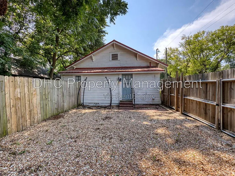 3120 Pierpont Ave — Photo 21