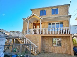 216 Clifton Pl, Brooklyn, NY 11216