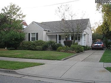 3rd image of 2507 Ardwell Ave