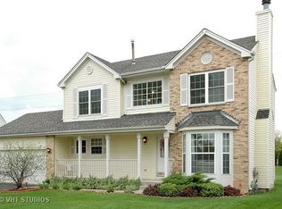 4215 Peartree Dr, Lake In The Hills, IL 60156