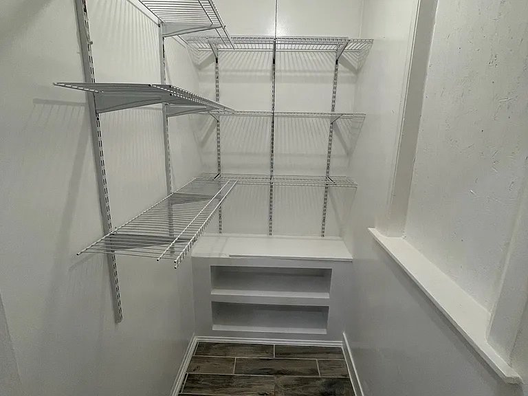 Kitchen pantry room