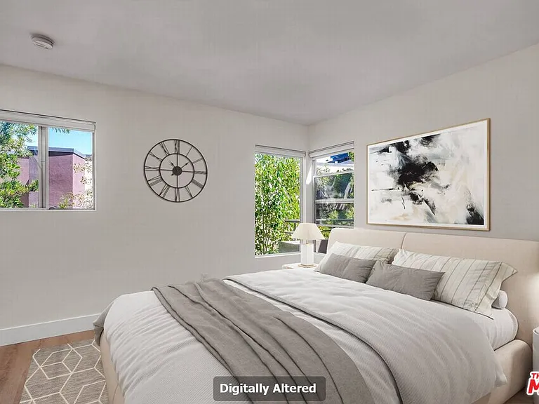 1735 Malcolm Ave #H — Photo 13
