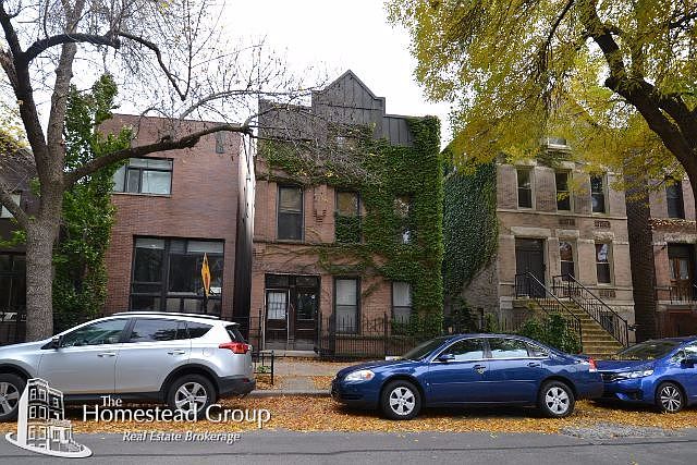 1st image of 1733 N Hermitage Ave APT 2F