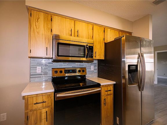 5th image of 1594 Bavon Dr