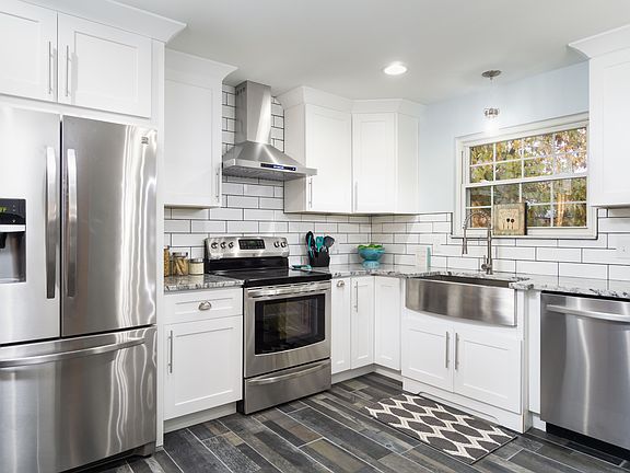 5th image of 11203 Ironwood Ct