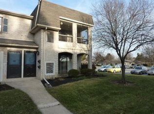 211 Valleybrook Dr, Lancaster, PA 17601