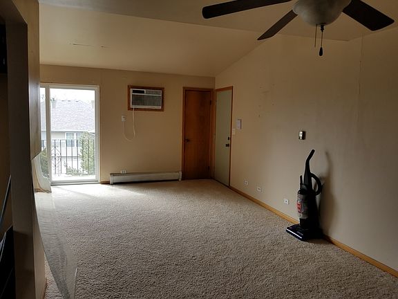 2nd image of 3827 W 123rd St APT 302
