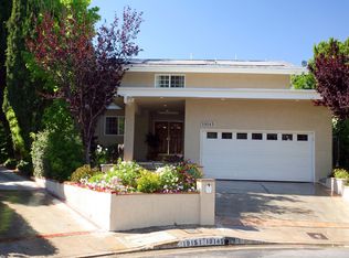 19145 Gayle Pl, Tarzana, CA 91356