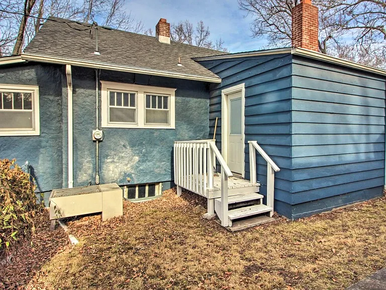 1417 Washington St — Photo 25