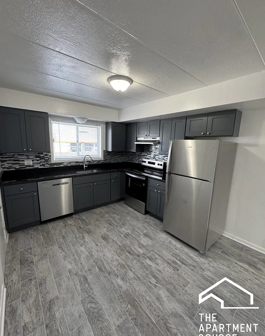 1408 Carol Street #3C — Photo 1