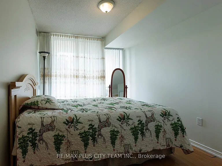 29 Northern Heights Dr #209 — Photo 2
