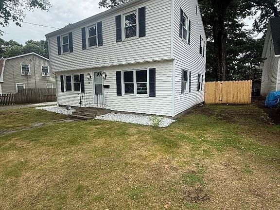 3rd image of 34 Allen St