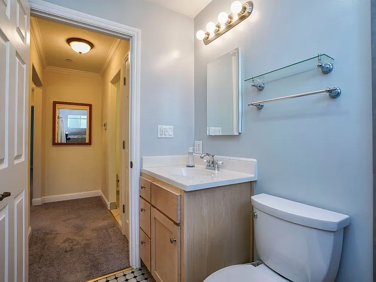 1621 Huron Ave — Photo 36