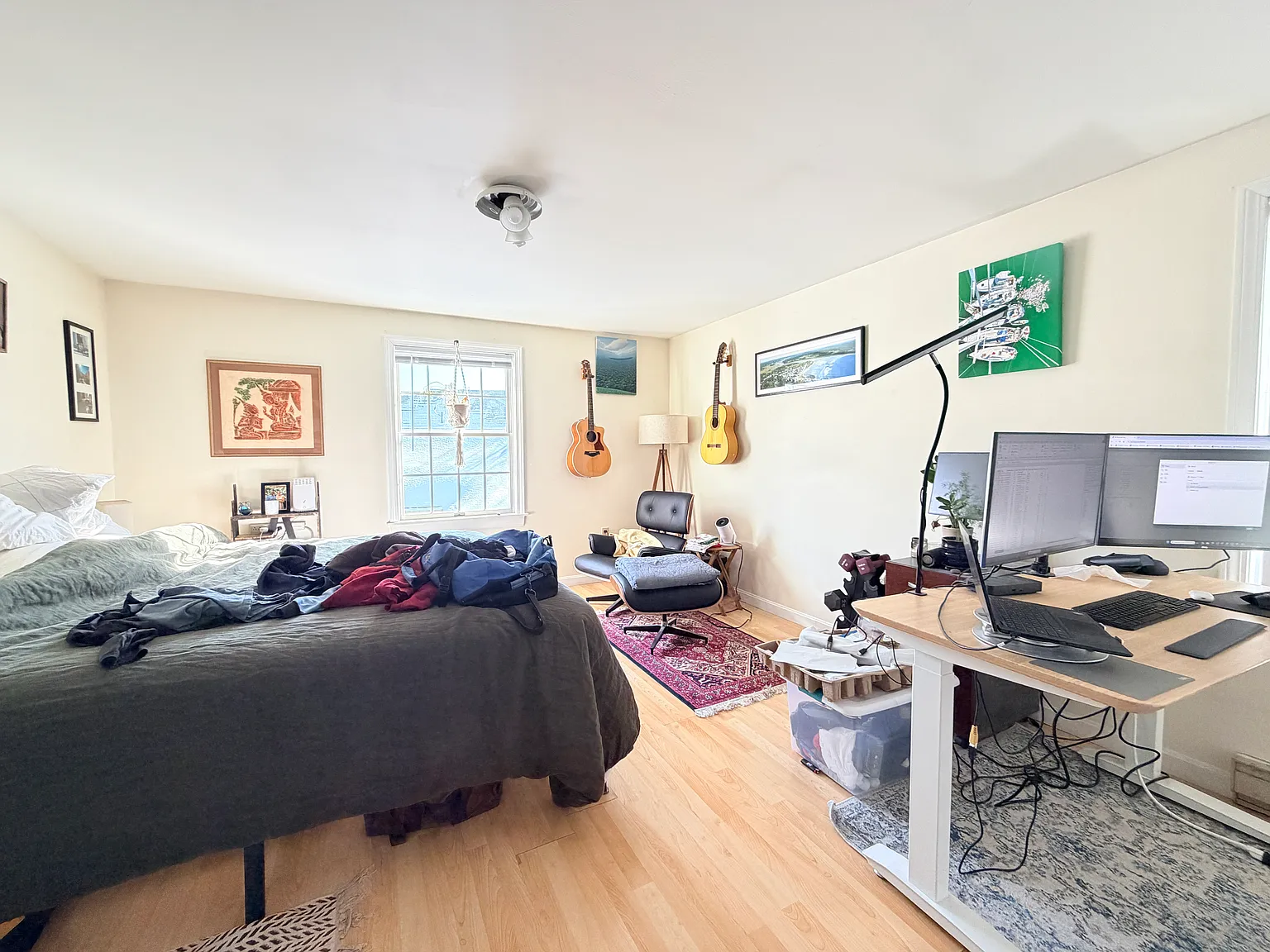 4 bed, 2.5 bath, 2200 sqft, $4,800 — Photo 3