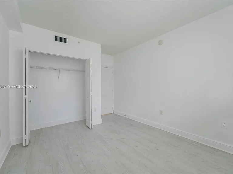 1250 S Miami Ave #1906 — Photo 9