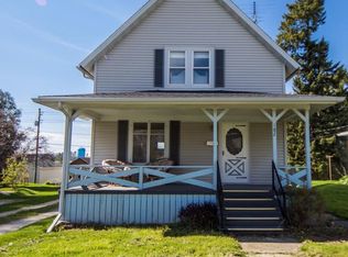 182 York St, Sheboygan Falls, WI 53085