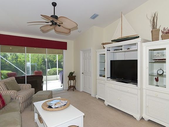 3rd image of 441 Moray Pl
