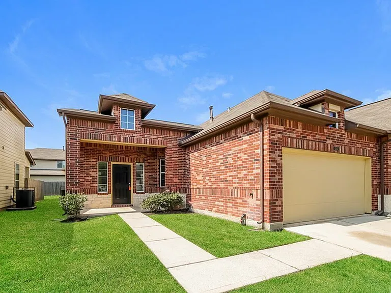 12227 Ghita Ln — Photo 1