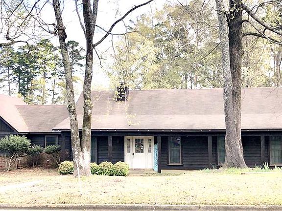 2nd image of 601 Bradford Dr