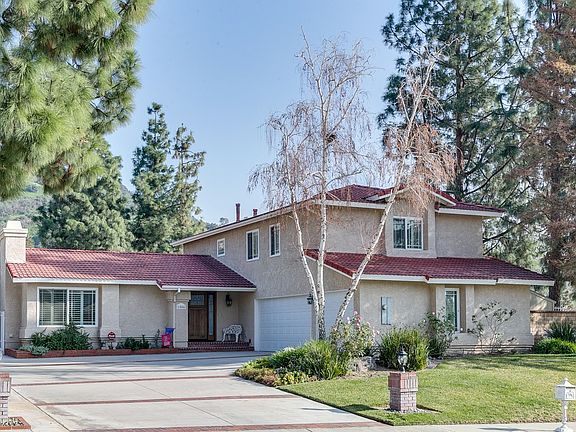 3rd image of 1006 Dalton Springs Ln