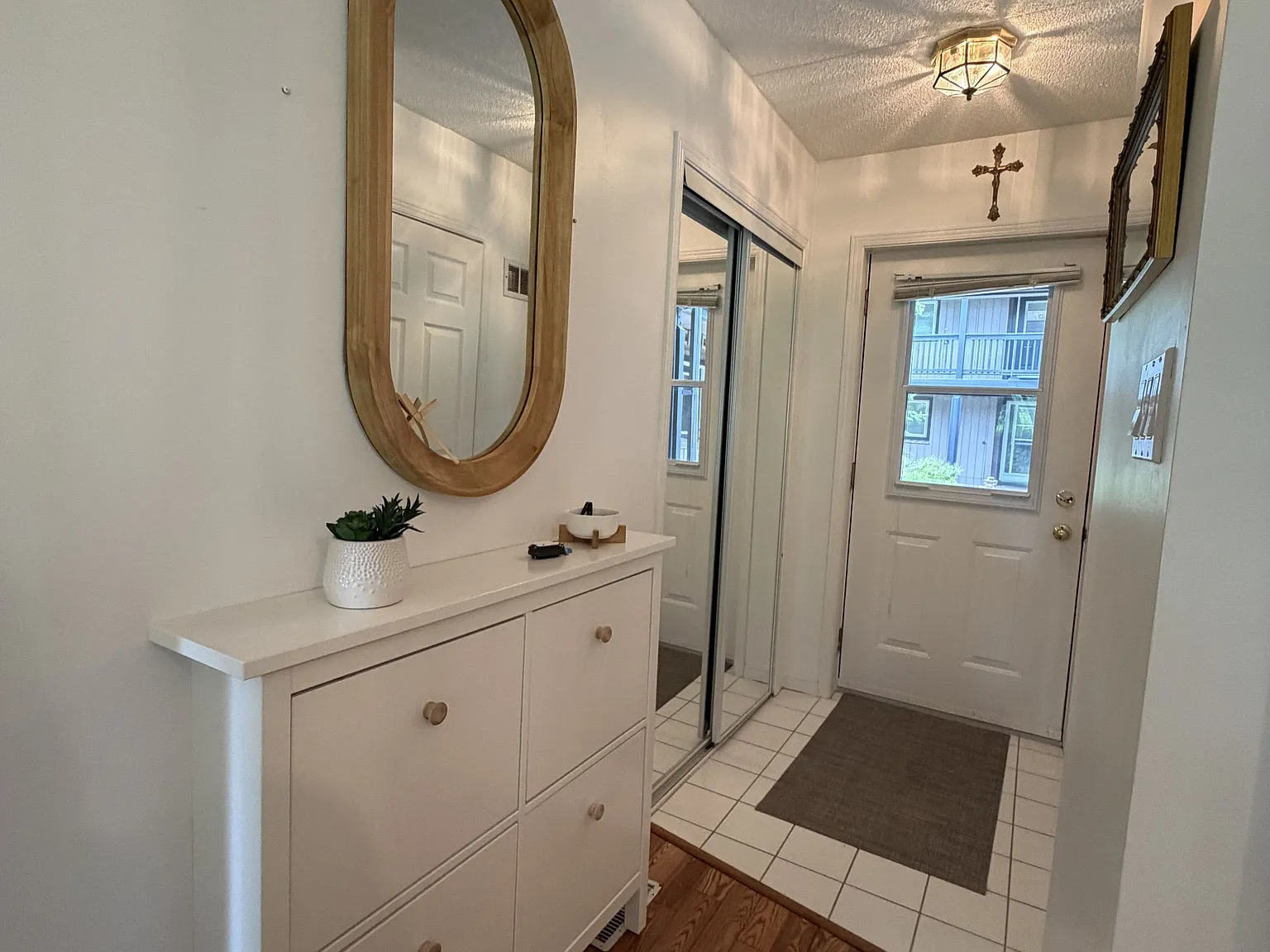 2 bed, $3,000 — Photo 4