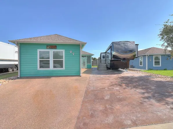 67 Augusta Cir, Aransas Pass, TX 78336