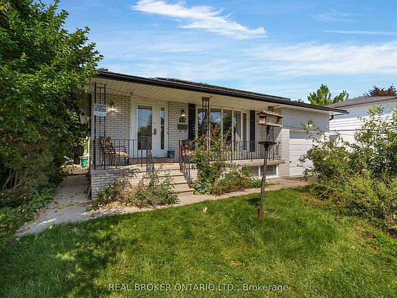 4th image of 61 Bernick Dr