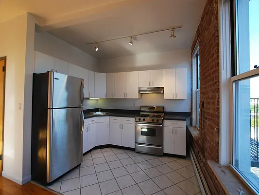Rented by Sotheby's International Realty | media 3