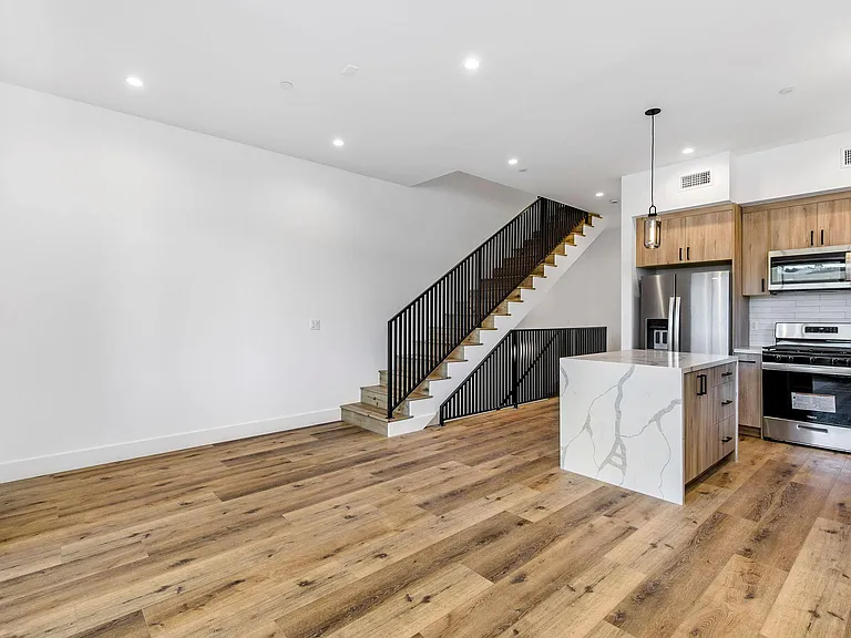 5311 Ben Ave #1/2 — Photo 16