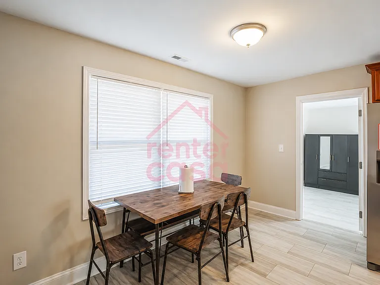 1108 Beverly Dr — Photo 9