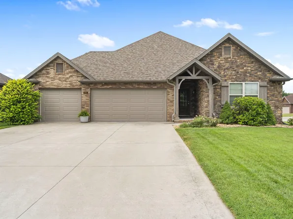 4821 S Schell Avenue, Springfield, MO 65810