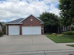 7322 S 93rd St, La Vista, NE 68128