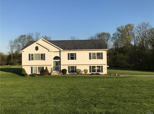 19 Dellwood Ct, Westtown, NY 10998